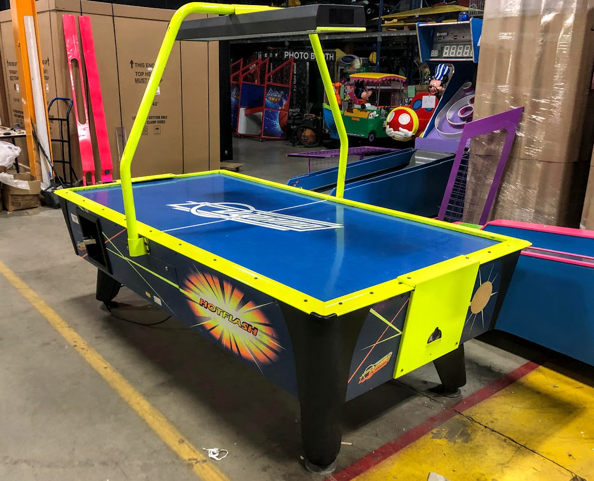 PREOWNED DYNAMO HOT FLASH II COIN OPERATED AIR HOCKEY TABLE