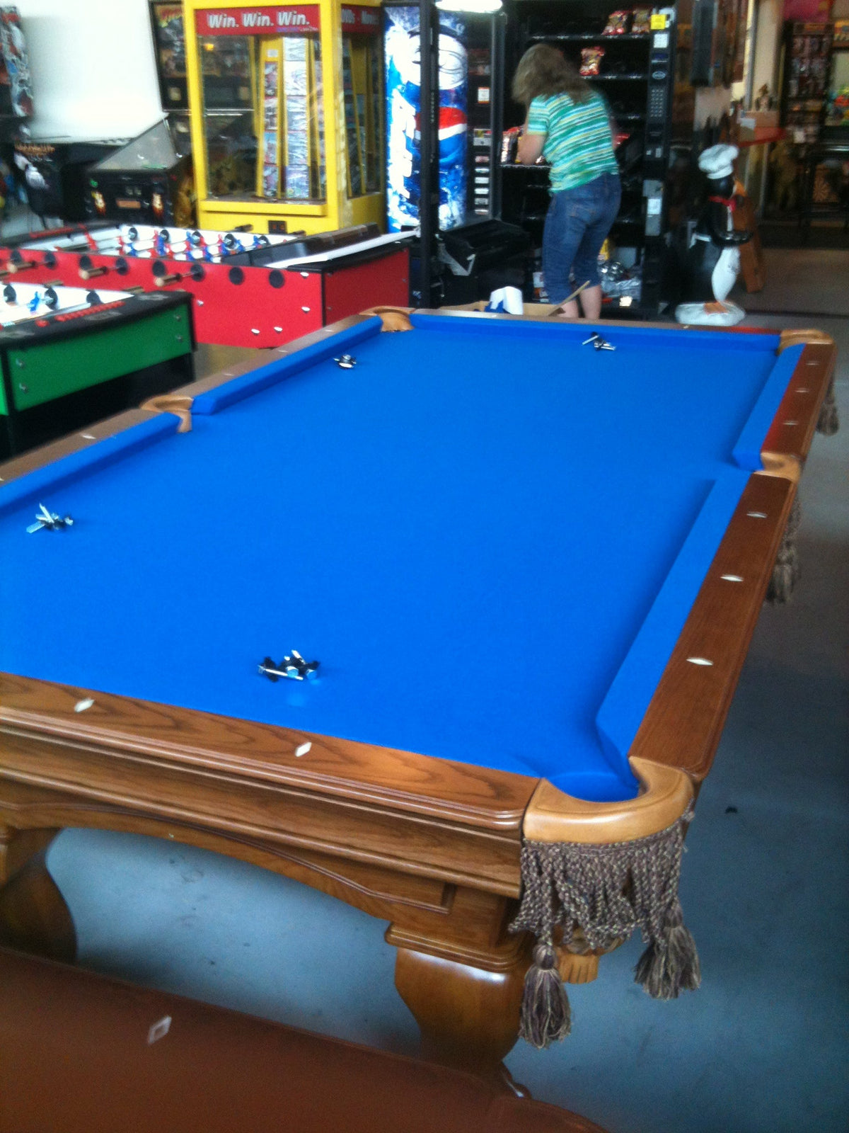 Pool Table Cloth Replacement / Refelt Service – Toronto & GTA