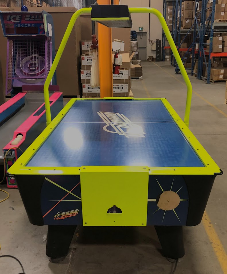PREOWNED DYNAMO HOT FLASH II COIN-OPERATED AIR HOCKEY TABLE