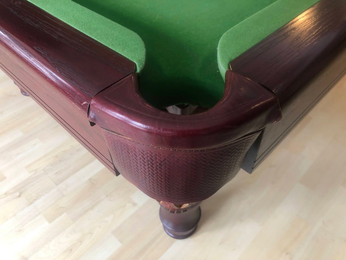 10 FT PRE-OWNED CANADA BILLIARD CLASSIC SNOOKER TABLE – ACCESSORIES & NEW CLOTH