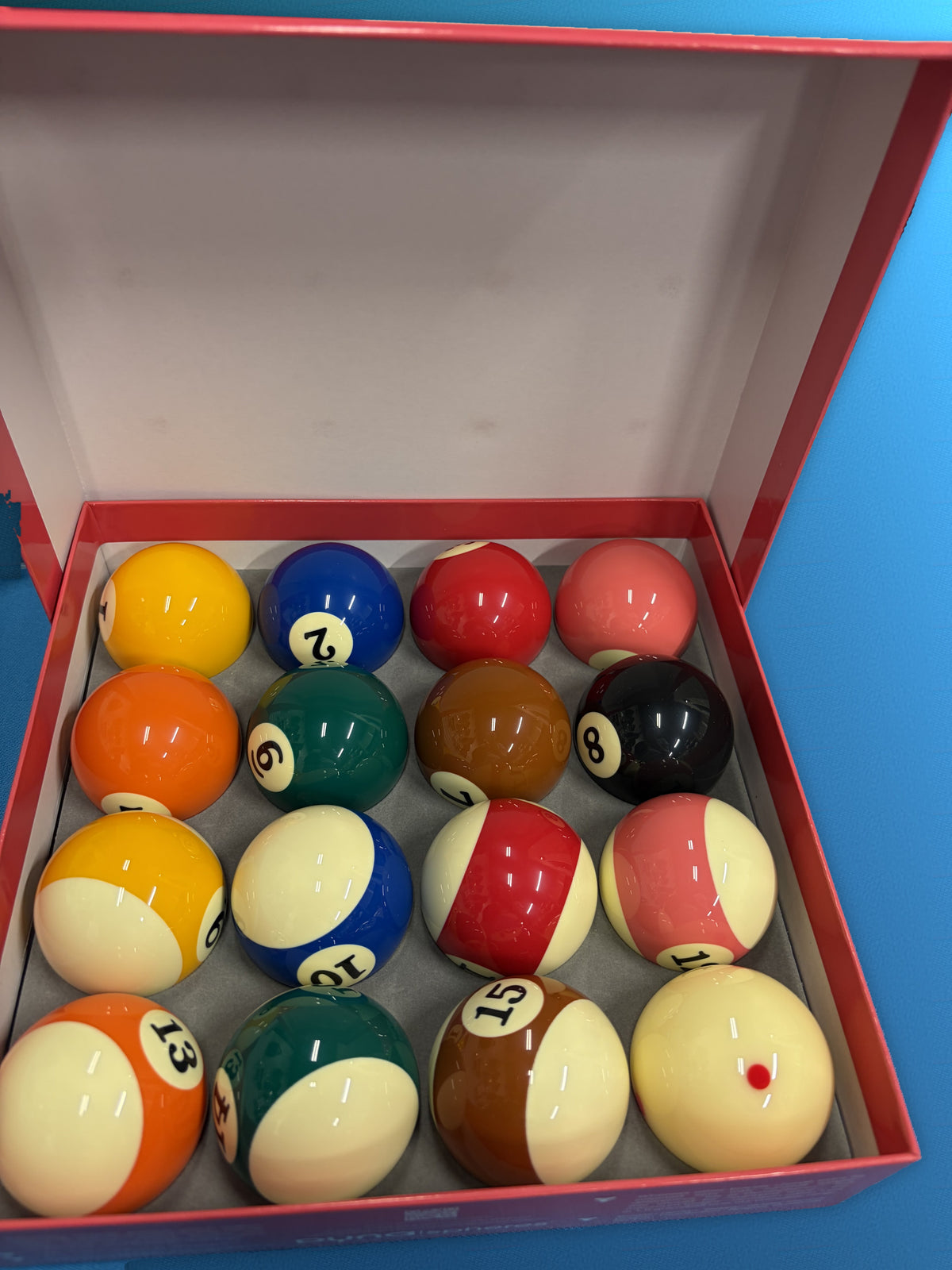 Dynaspheres Prime Lithium 572 Pool Ball Set
