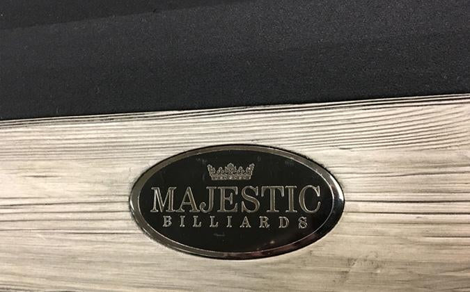 8 FT MAJESTIC MENSA POOL TABLE