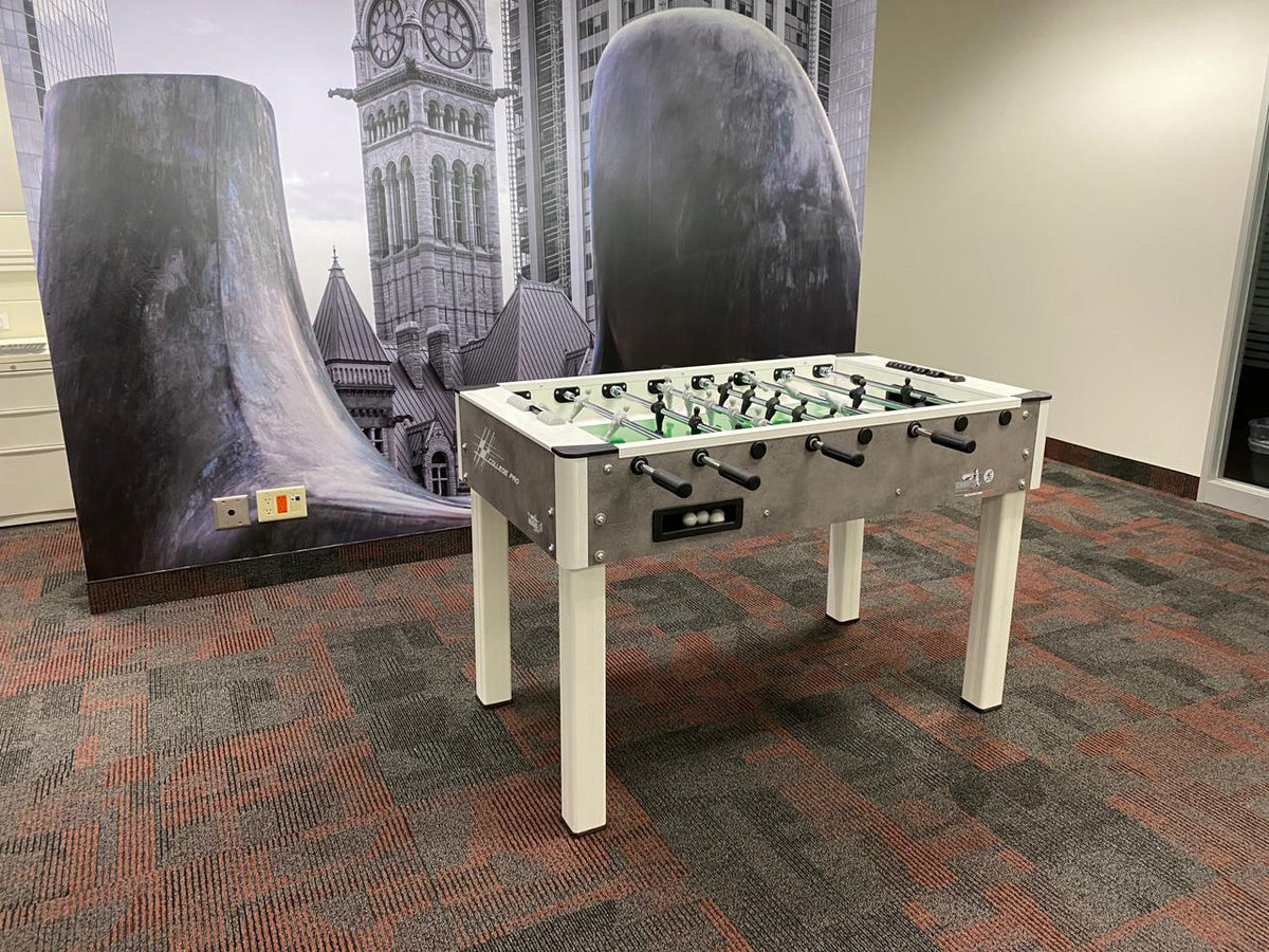 ROBERTO SPORT COLLEGE PRO FOOSBALL TABLE