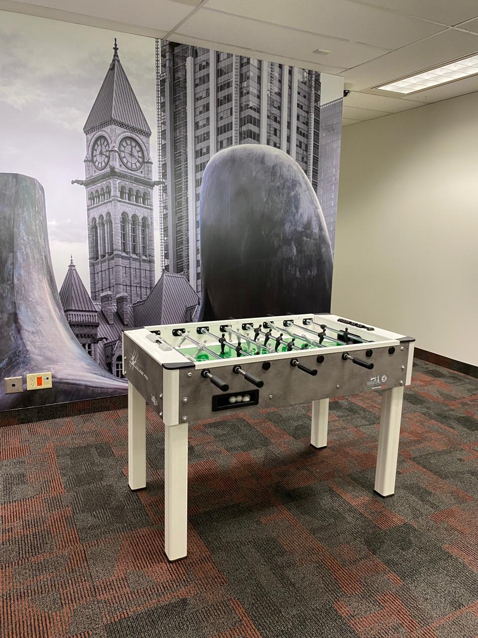 ROBERTO SPORT COLLEGE PRO FOOSBALL TABLE